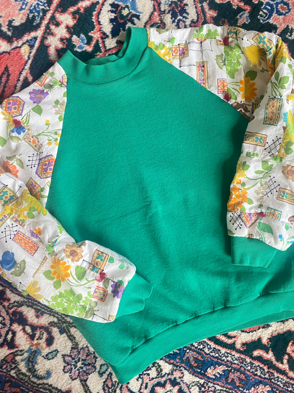 Vintage Quilt Sleeve Raglan Sweatshirt