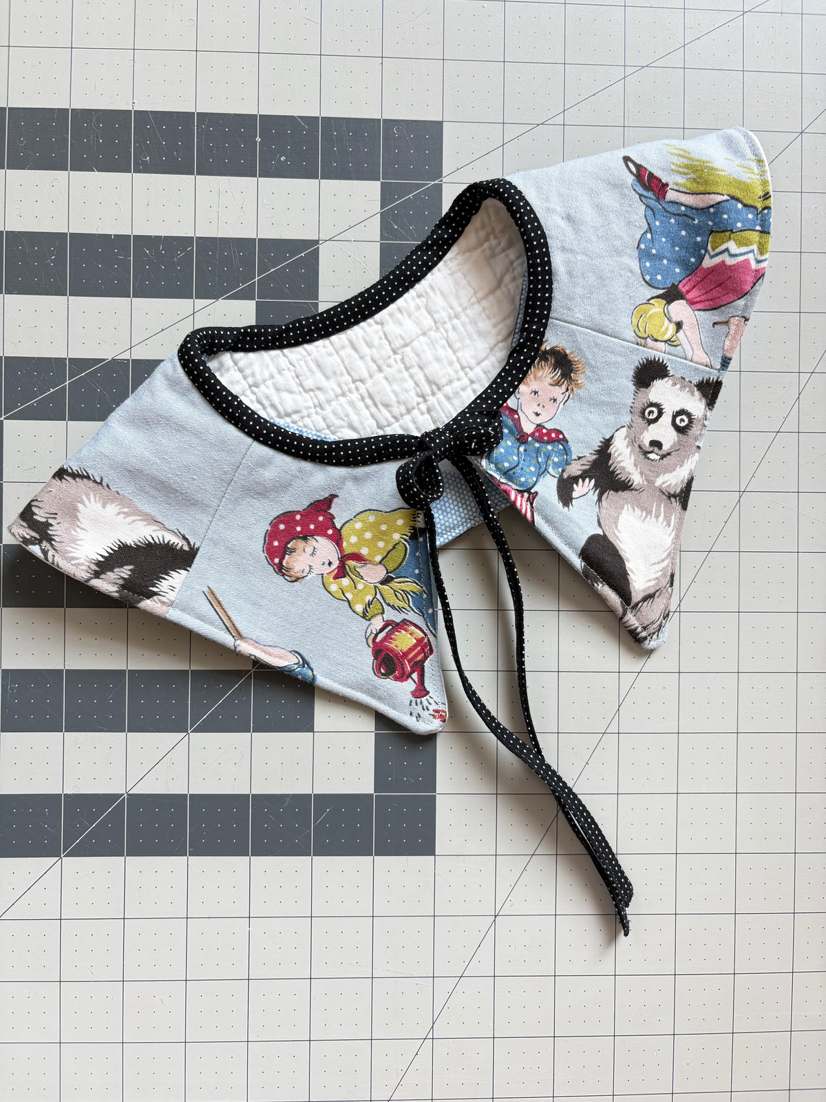 Reversible Fashion Collar - Quilt/Panda Print