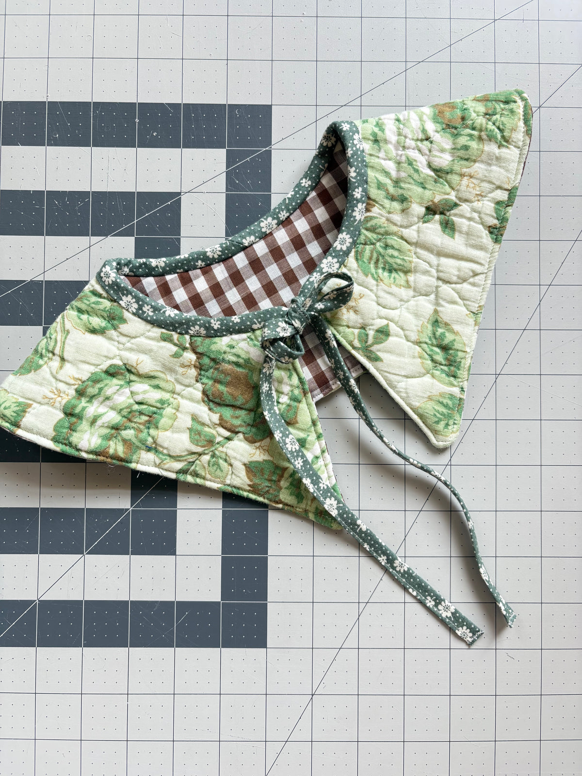 Reversible Fashion Collar - Gingham/Floral