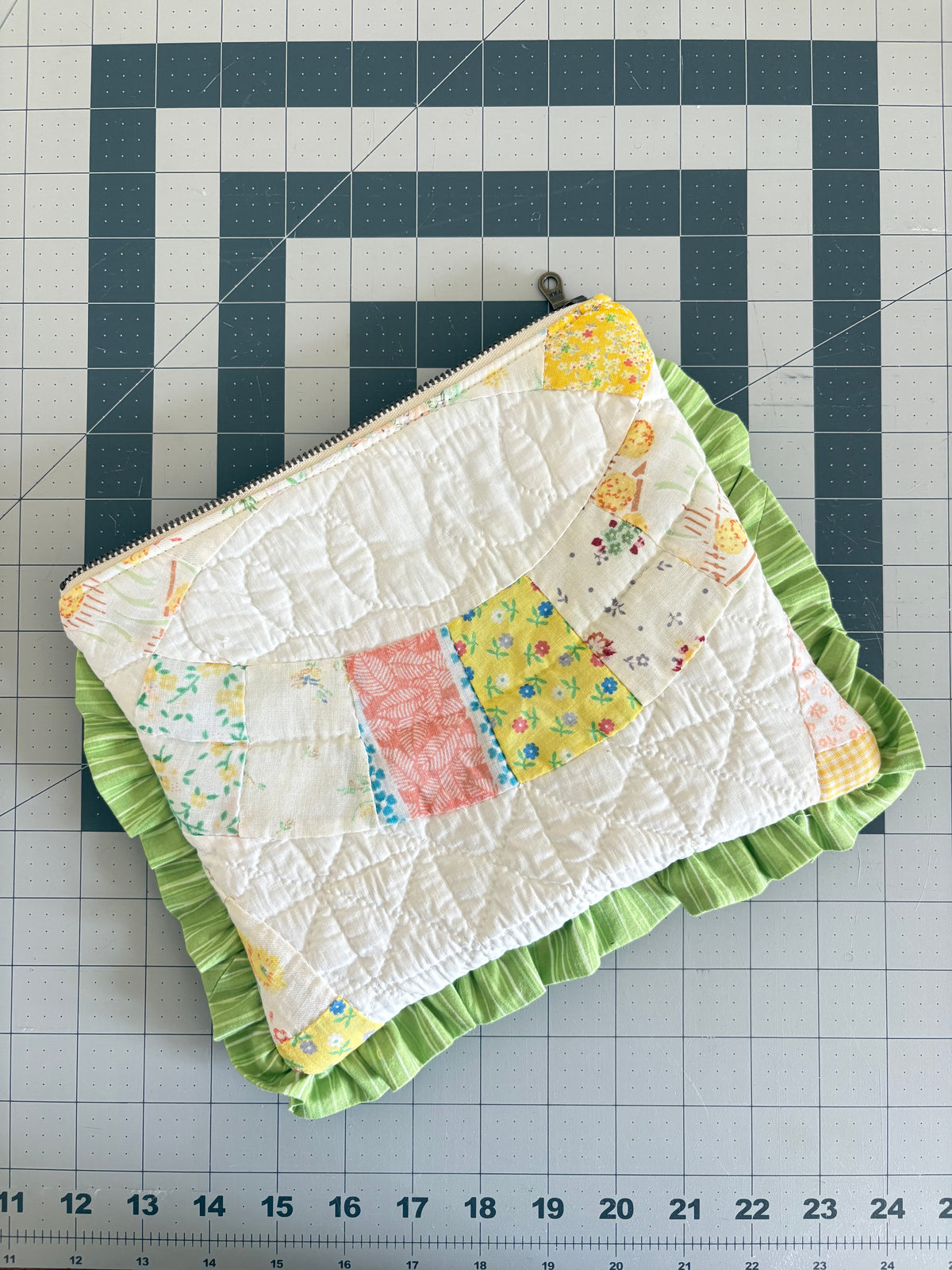 Clutch: Wedding Ring Quilt